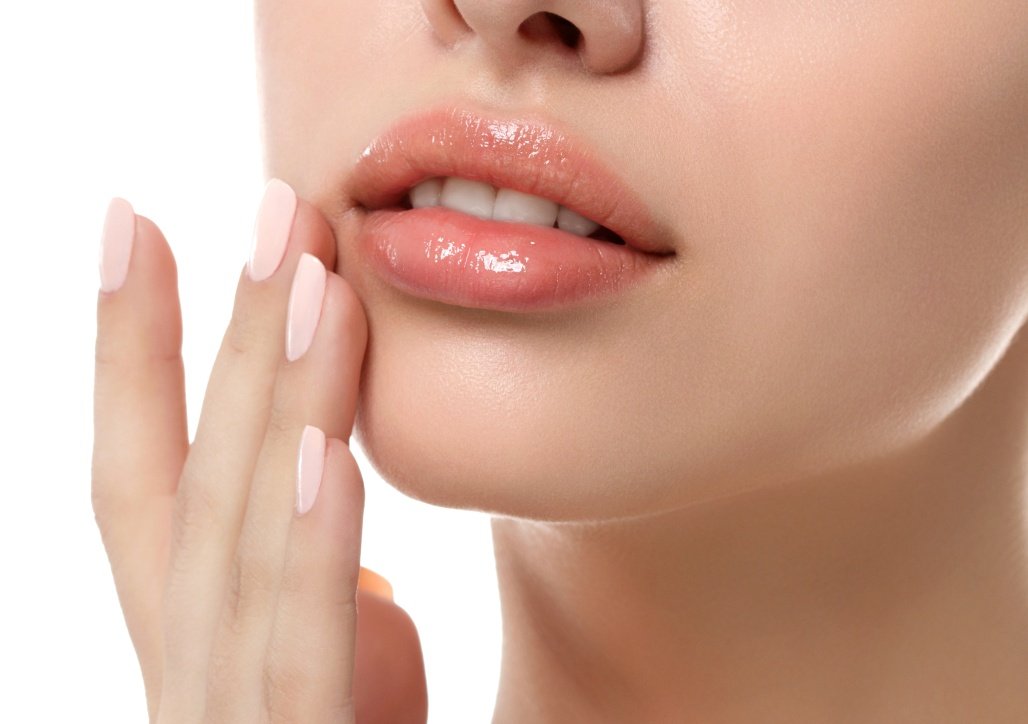 Injection lèvres naturelles Casablanca | Acide hyaluronique Dr Chabbak